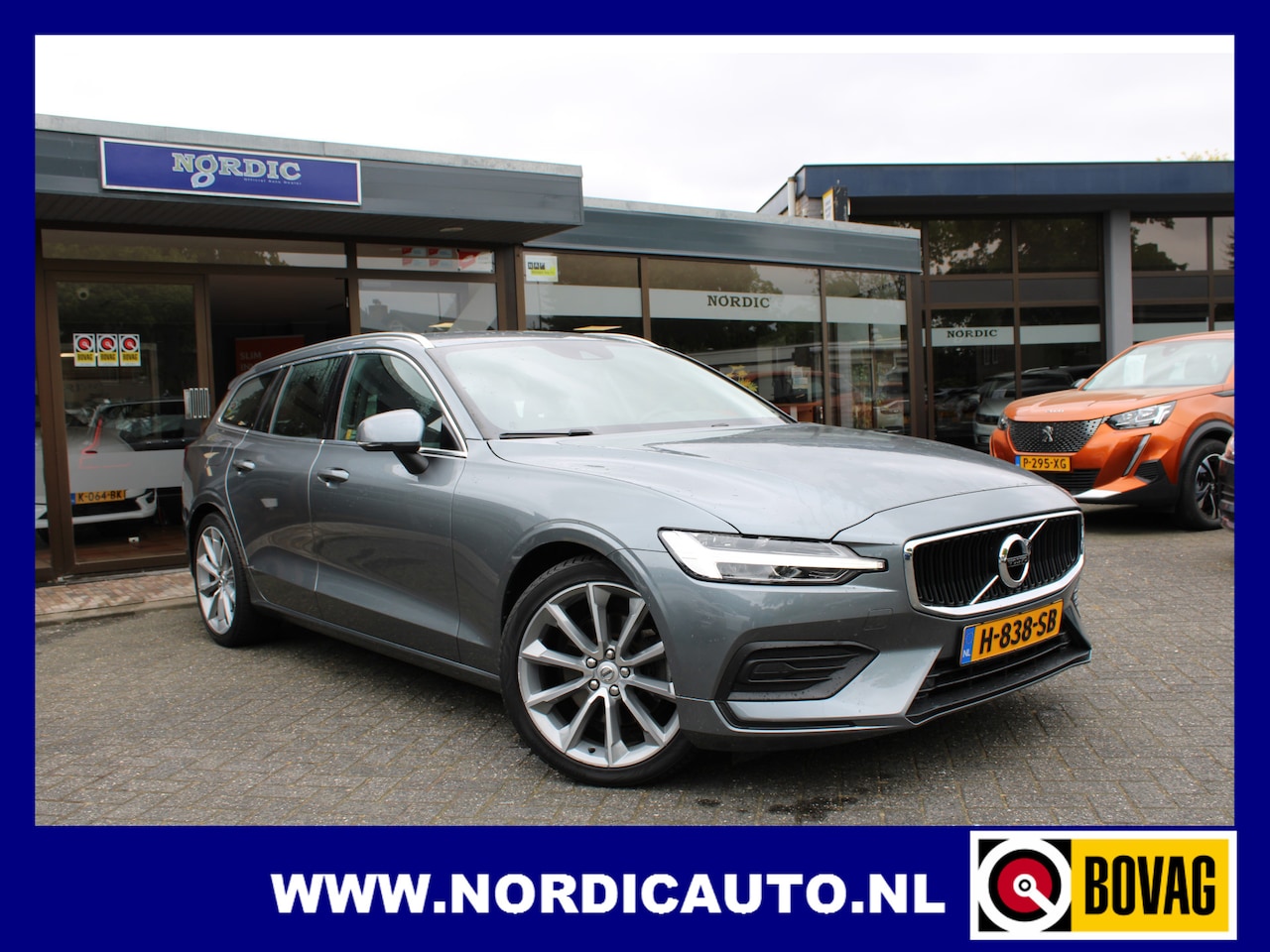 Volvo V60 - 2.0 T4 GEARTRONIC MOMENTUM PRO / NAVIGATIE- HALF LEDER- 19 INCH LM VELGEN - AutoWereld.nl