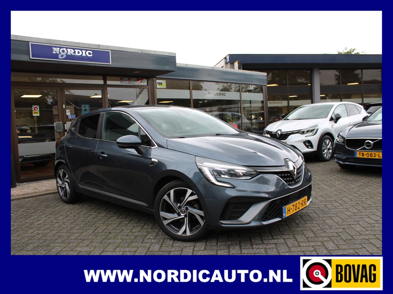 Renault Clio - 1.0 TCE R.S. LINE 101 PK / SPORT STOELEN- NAVIGATIE A RIJ CAMERA- LANE DEPARTURE - AutoWereld.nl