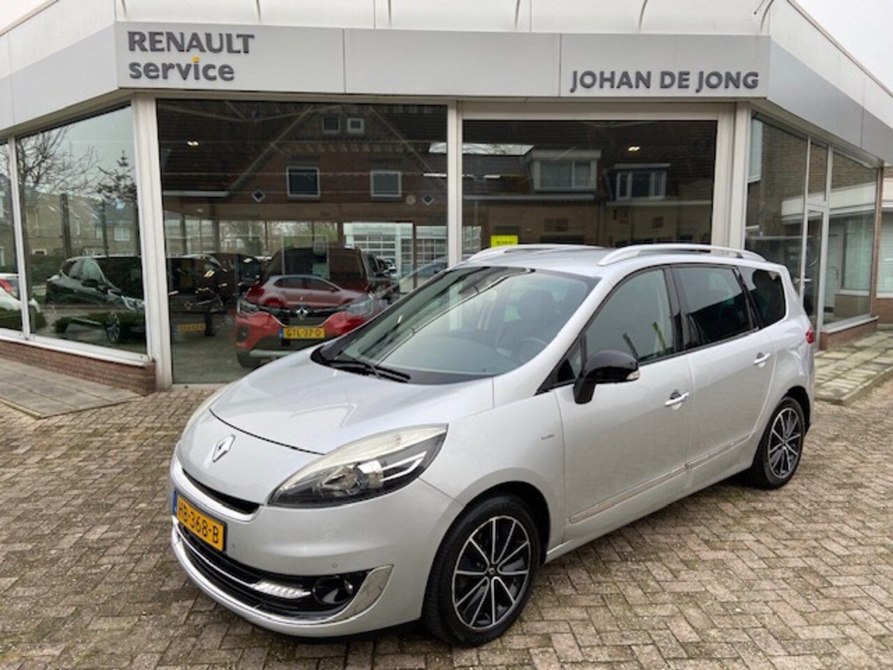 Renault Grand Scénic - Energy TCe 115pk Stop &amp; Start 7p Bose - AutoWereld.nl