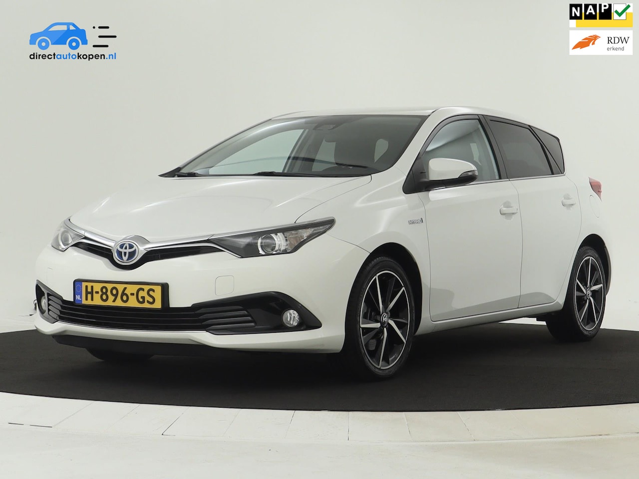 Toyota Auris - 1.8 Hybrid Volcano Edition NAVI | Stoelverwarming | Camera - AutoWereld.nl