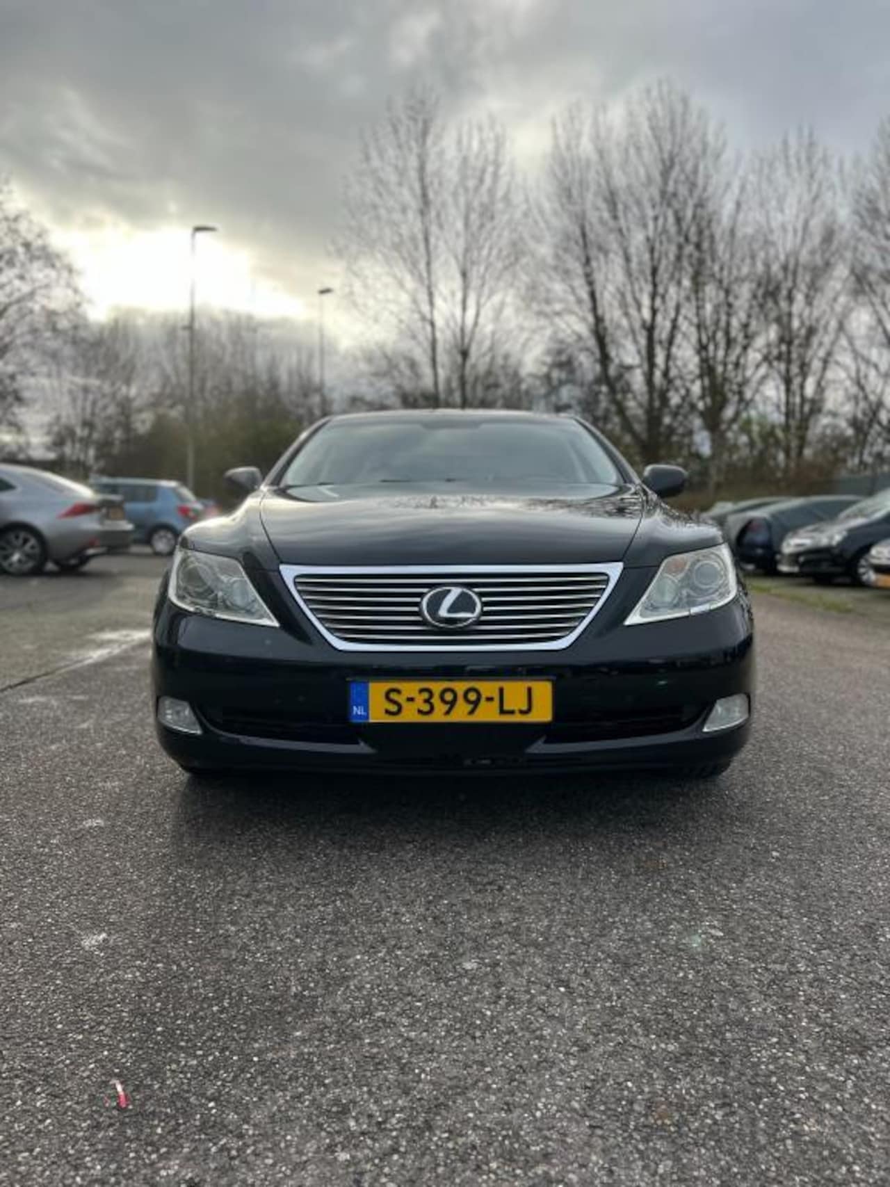 Lexus LS 460 - Luxury YOUNGTIMER! - AutoWereld.nl