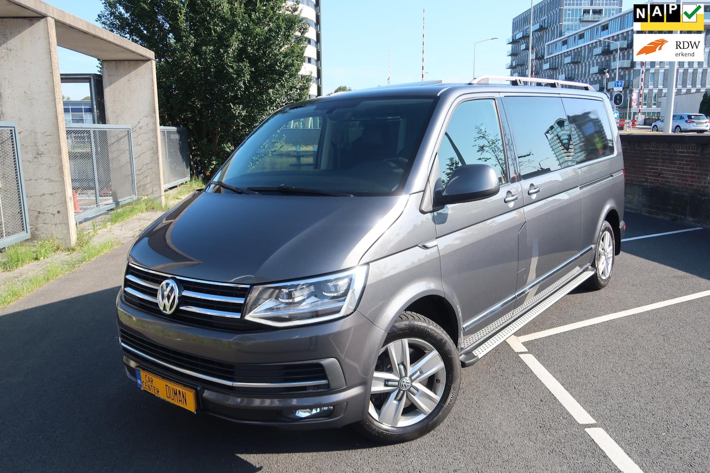 Volkswagen Transporter Caravelle - 2.0 TDI 4Motion DSG Full option 204PK L2H1 DC - AutoWereld.nl