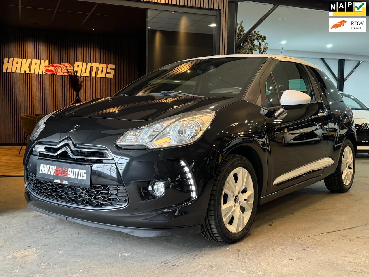 Citroën DS3 - 1.6 So Chic | Led | Bluetooth | Cruise | Pdc - AutoWereld.nl