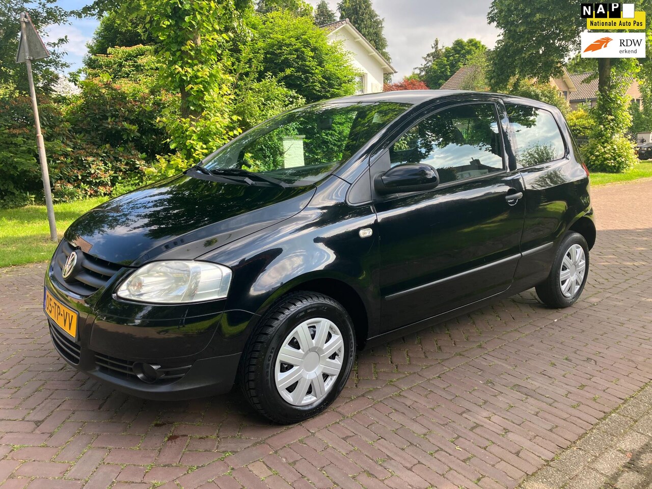 Volkswagen Fox - 1.2 Trendline MET AIRBAGS EN MEER! APK 9 Jan 2025 - AutoWereld.nl