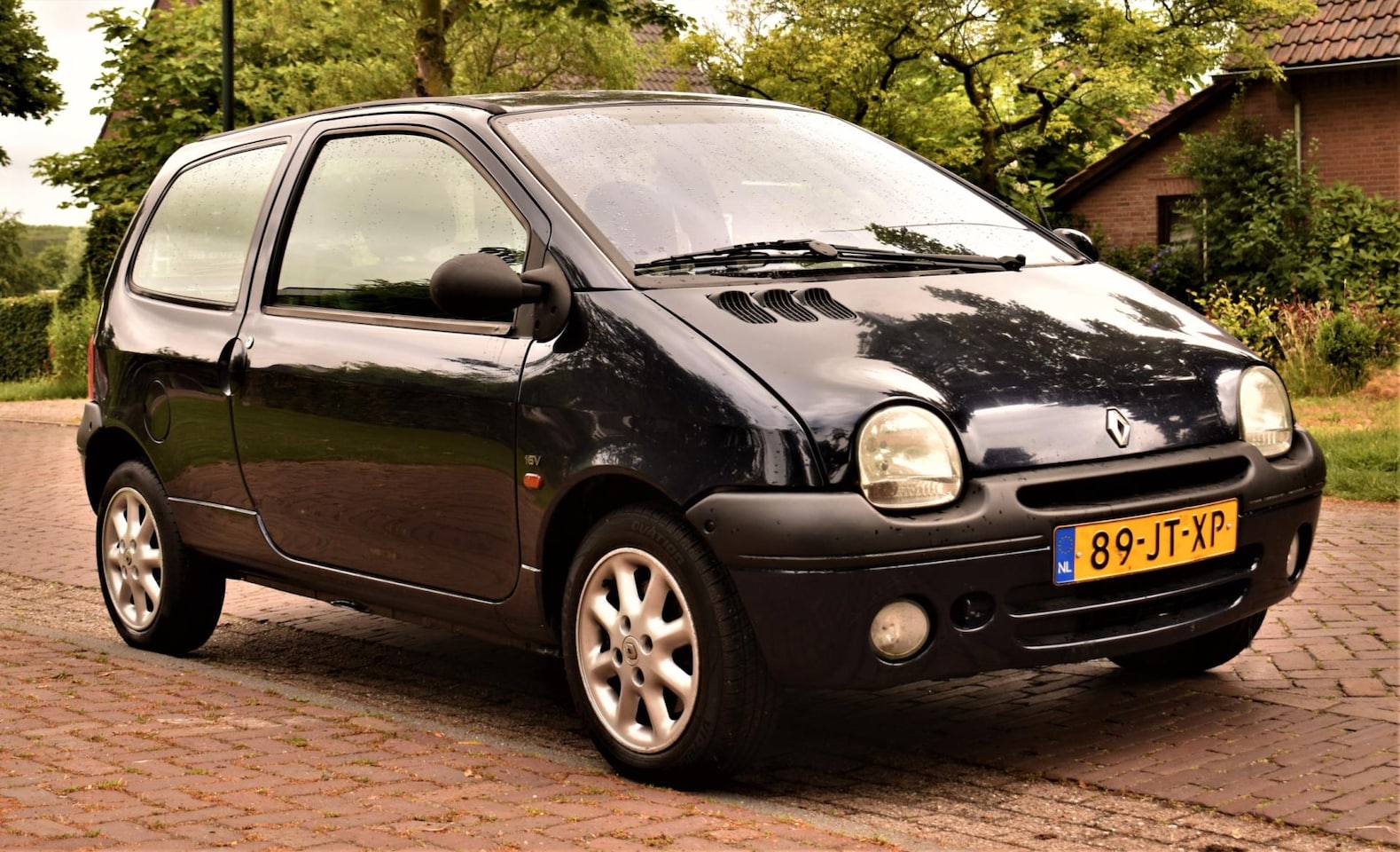 Renault Twingo - 1.2-16V Initiale Airco! ZEER MOOI - AutoWereld.nl