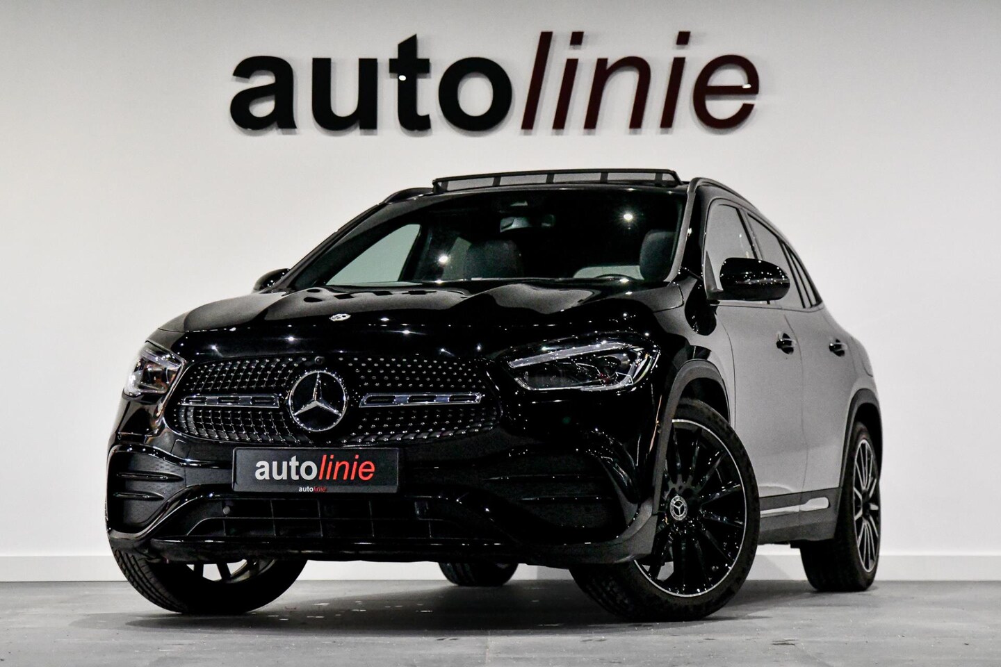 Mercedes-Benz GLA-Klasse - 180 AMG Night. Pano, Memory, ACC, Burm, Keyless, Camera, Carbon, 20'', Multibeam! - AutoWereld.nl