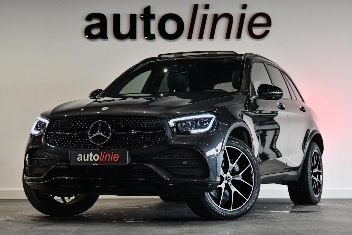 Mercedes-Benz GLC-klasse - 300e 4MATIC AMG Night. BTW, Pano, Memory, 360, Virtual, Burm, Keyless, CarPlay, Multibeam, - AutoWereld.nl