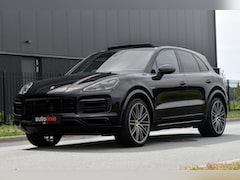 Porsche Cayenne - 3.0 E-Hybrid. Sport Design, Chrono, Pano, Luchtv, 18 Weg, ACC, 360, Keyless, Bose, Trekh,