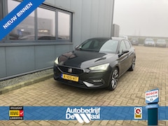 Seat Leon - 1.5 TSi 150pk FR Launch Edition CAMERA/KEYLESS/WINTERPACK/TREKH.WEGKLAPBAAR