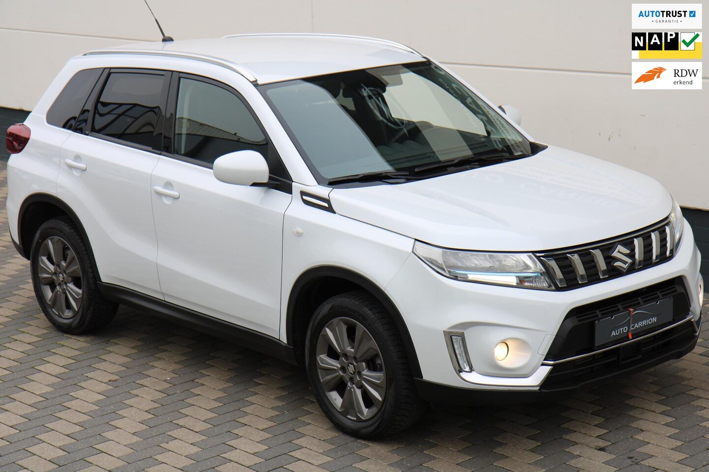 Suzuki Vitara - 1.4 Boosterjet Smart Hybrid Camera Carplay !! - AutoWereld.nl