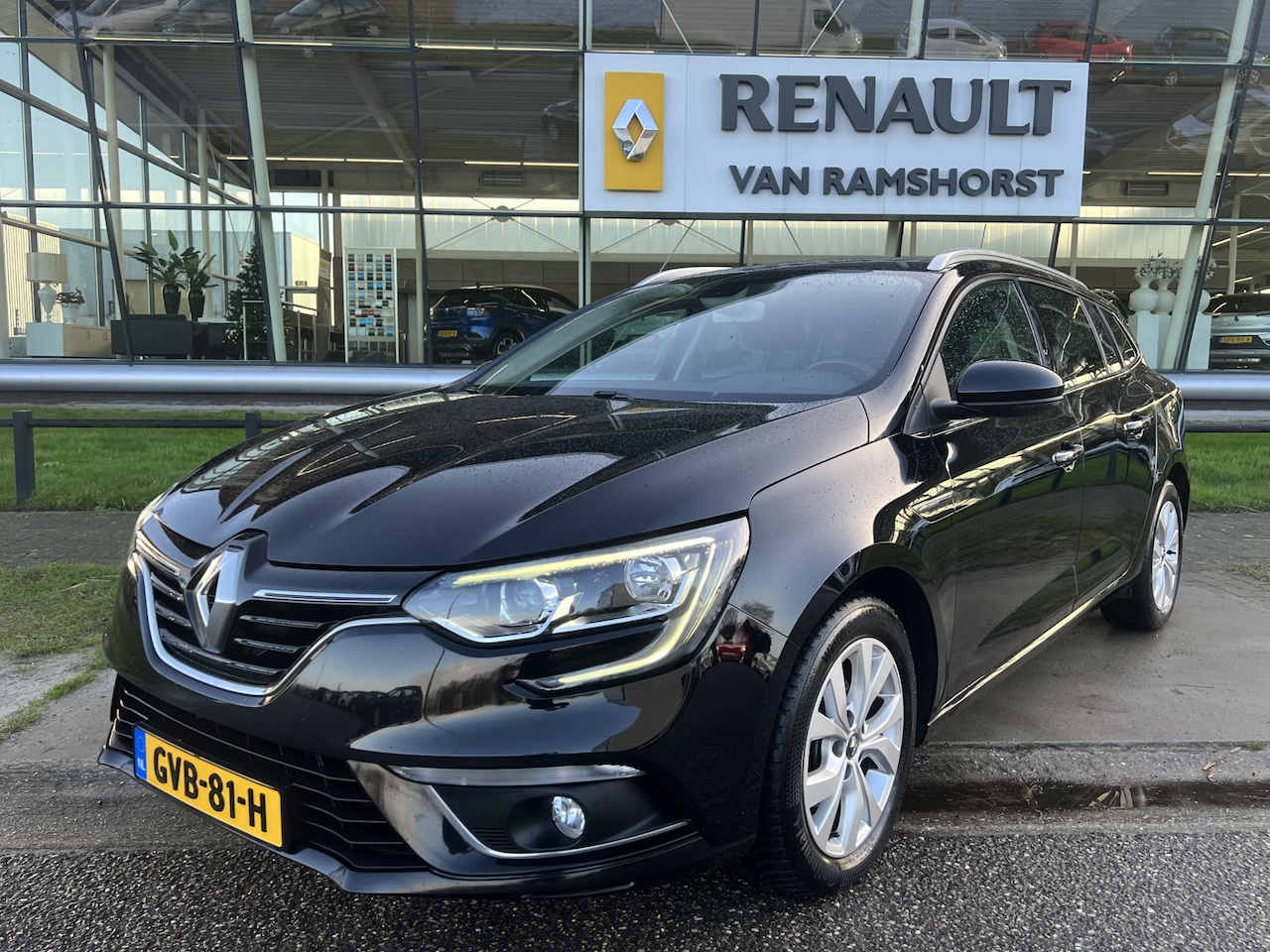 Renault Mégane Estate - 1.3 TCe Limited / Trekhaak / Cruise / Climate / Applecarplay - Androidauto / DAB / - AutoWereld.nl