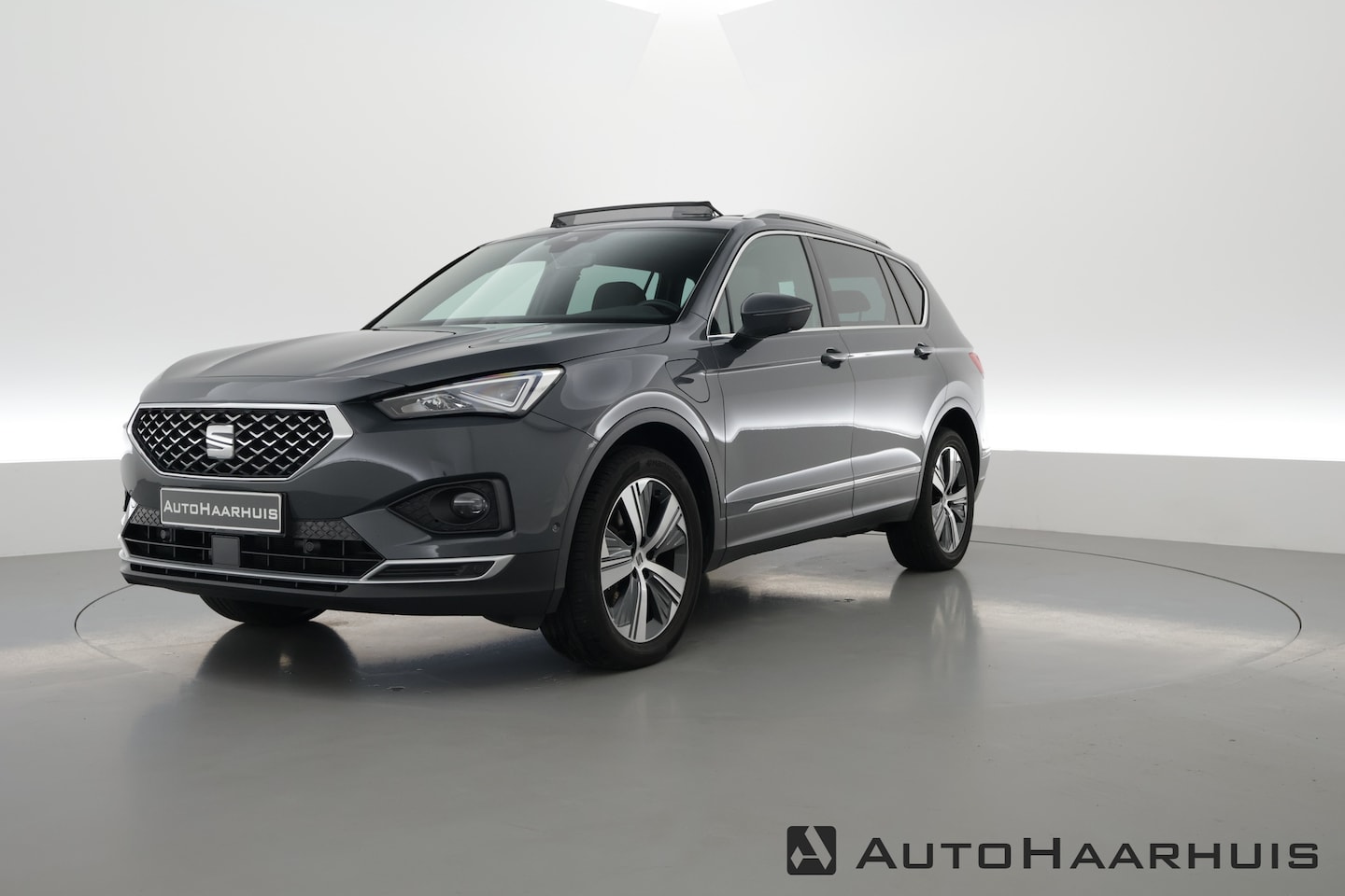 Seat Tarraco - 1.4 TSI e-Hybrid PHEV Xcellence | Pano | Elek. Trekhaak | Camera | Stoel- Stuurverw. | Tra - AutoWereld.nl