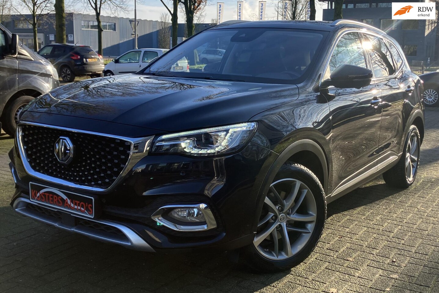 MG EHS - 1.5 TGDI Luxury Plug In Hybrid Navi Panorama dak 360 camera Leer - AutoWereld.nl