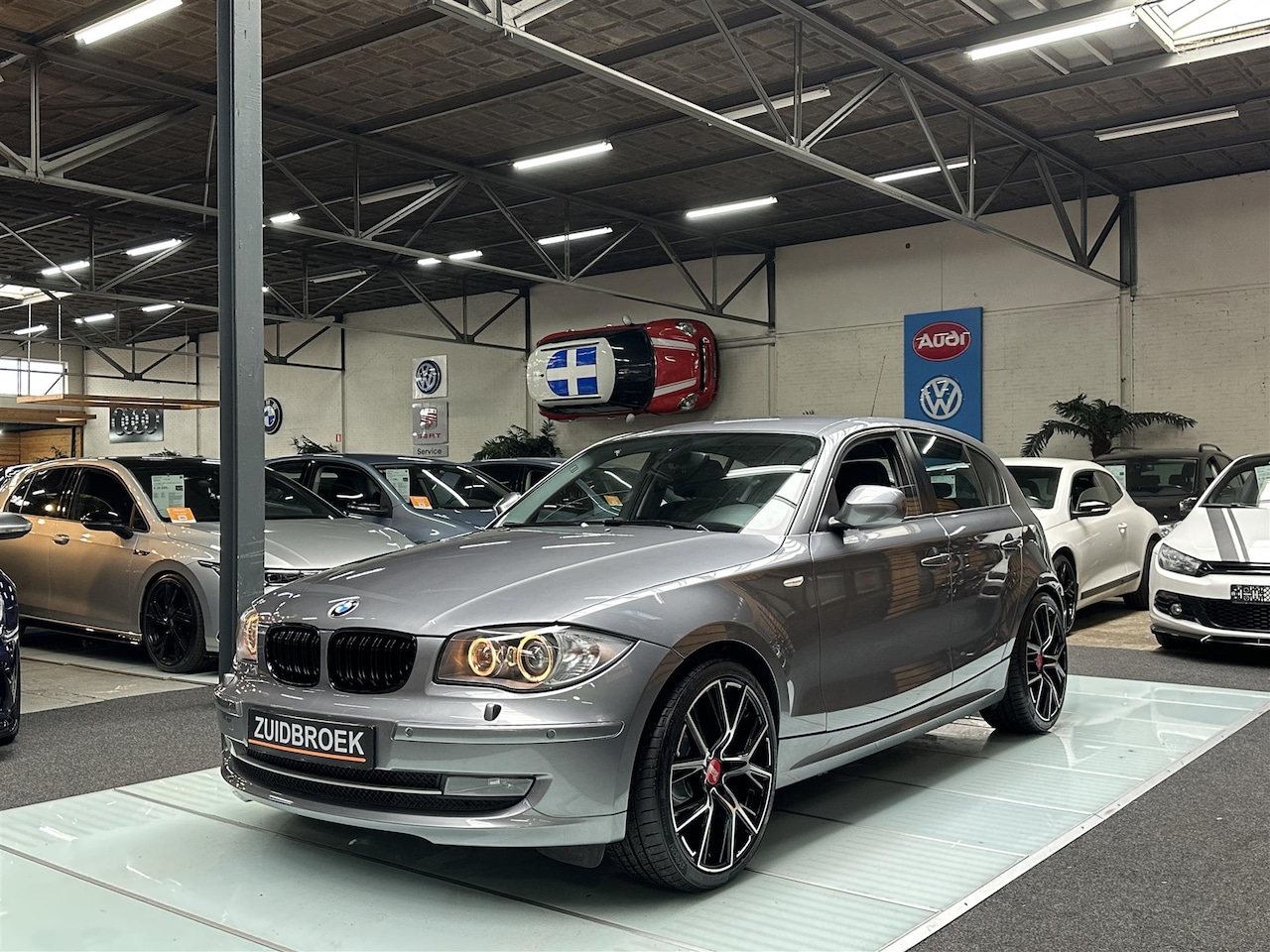 BMW 1-serie - 118i LCI 5-Deurs XENON Clima Cruise Stoelverwarm. - AutoWereld.nl