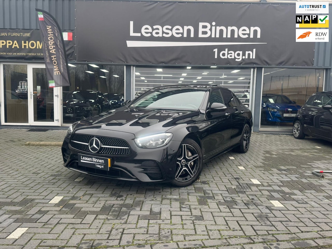 Mercedes-Benz E-klasse - 300 e Business Solution AMG/PANO/BURMESTER/360/NIGHT - AutoWereld.nl