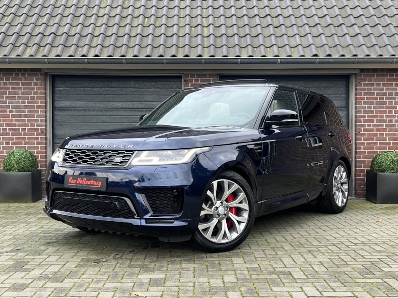 Land Rover Range Rover Sport - P400e HSE Dynamic Pano Luchtvering Meridian Rear Entertainment - AutoWereld.nl