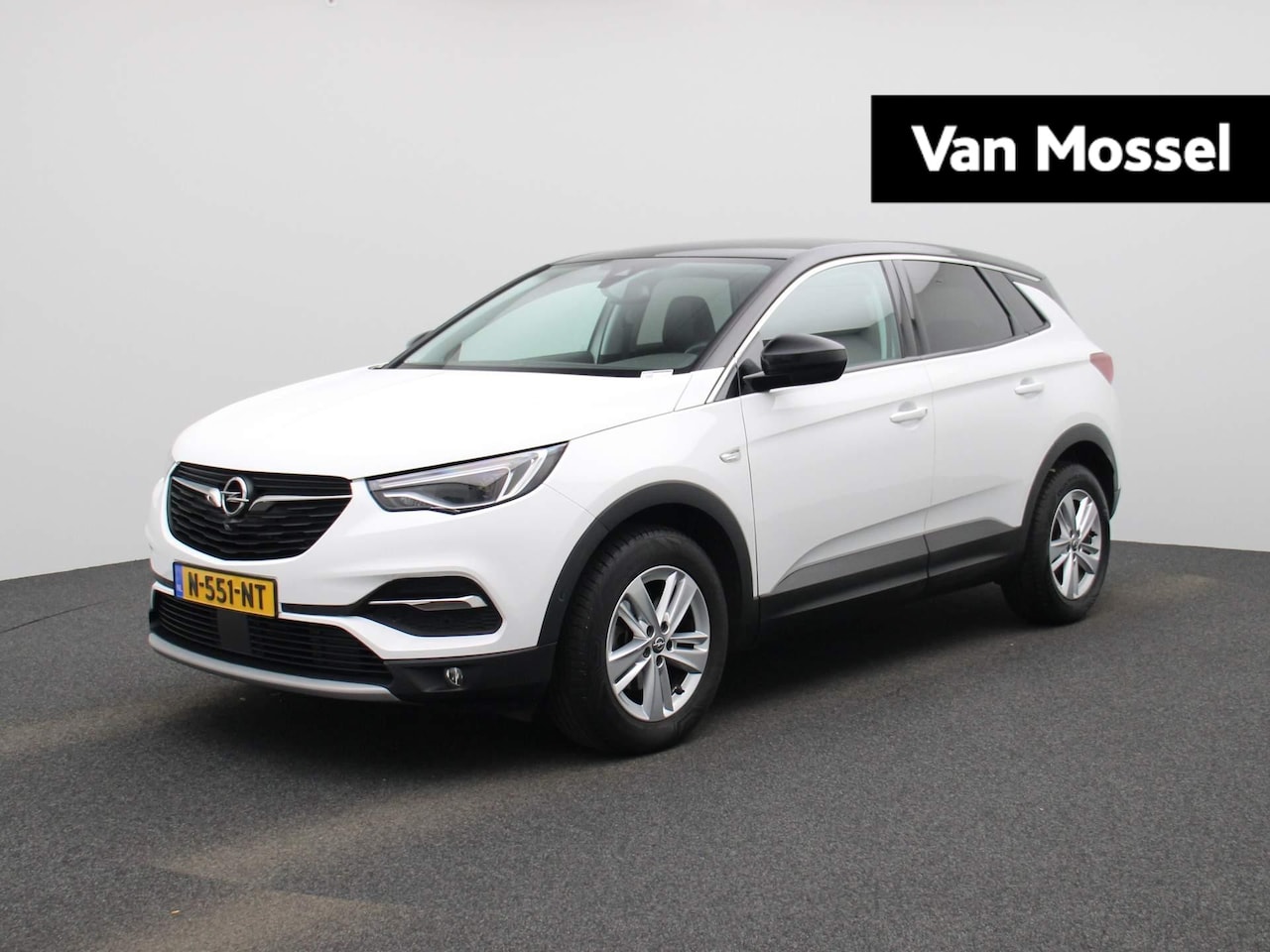 Opel Grandland X - 1.2 Turbo Elegance | Navigatie | Climate Control | Camera | Stoelverwarming | LED Verlicht - AutoWereld.nl