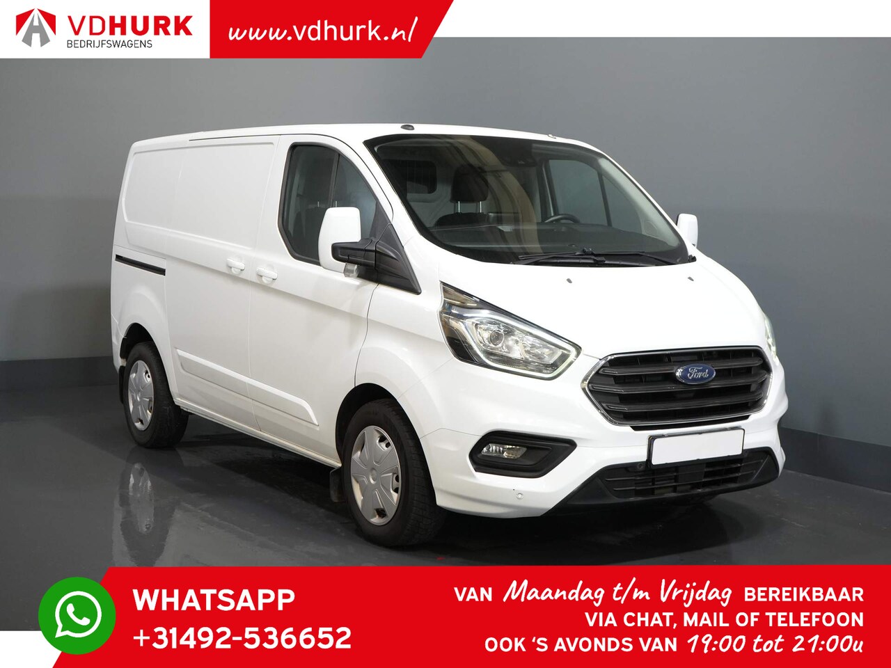 Ford Transit Custom - 2.0 TDCI 130 pk Aut. Limited/ Carplay/ Standkachel/ Inrichting/ Camera - AutoWereld.nl