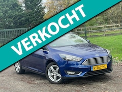 Ford Focus Wagon - 1.5 Titanium Edition /Navi//Trekhaak/Stoelverwarming/