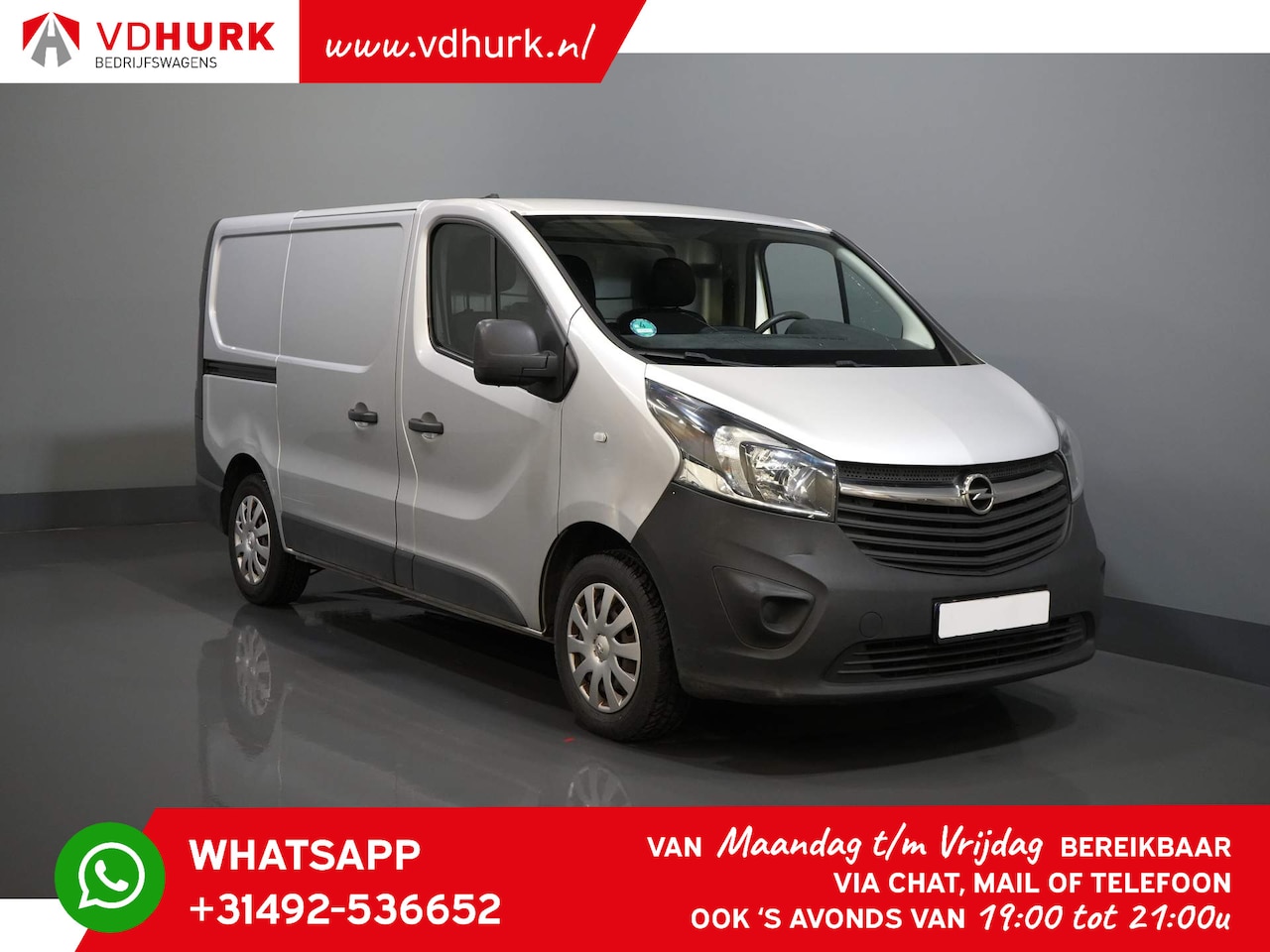 Opel Vivaro - 1.6 CDTI APK 11-'25 Cruise/ Airco/ Trekhaak - AutoWereld.nl