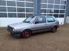 Volkswagen Golf - 1.3 CL Inj