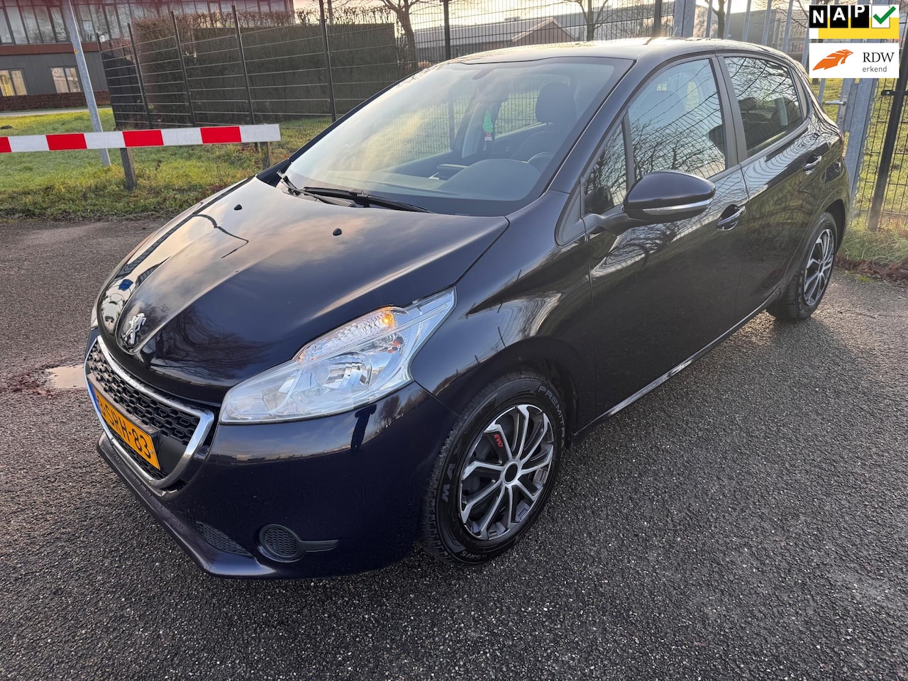 Peugeot 208 - 1.2 e-VTi Active Automaat Navi NAP - AutoWereld.nl