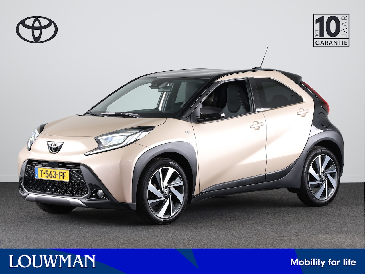 Toyota Aygo X - 1.0 VVT-i MT Premium Limited | Navigatie | Climate Control | Stoelverwarming | Parkeersens - AutoWereld.nl