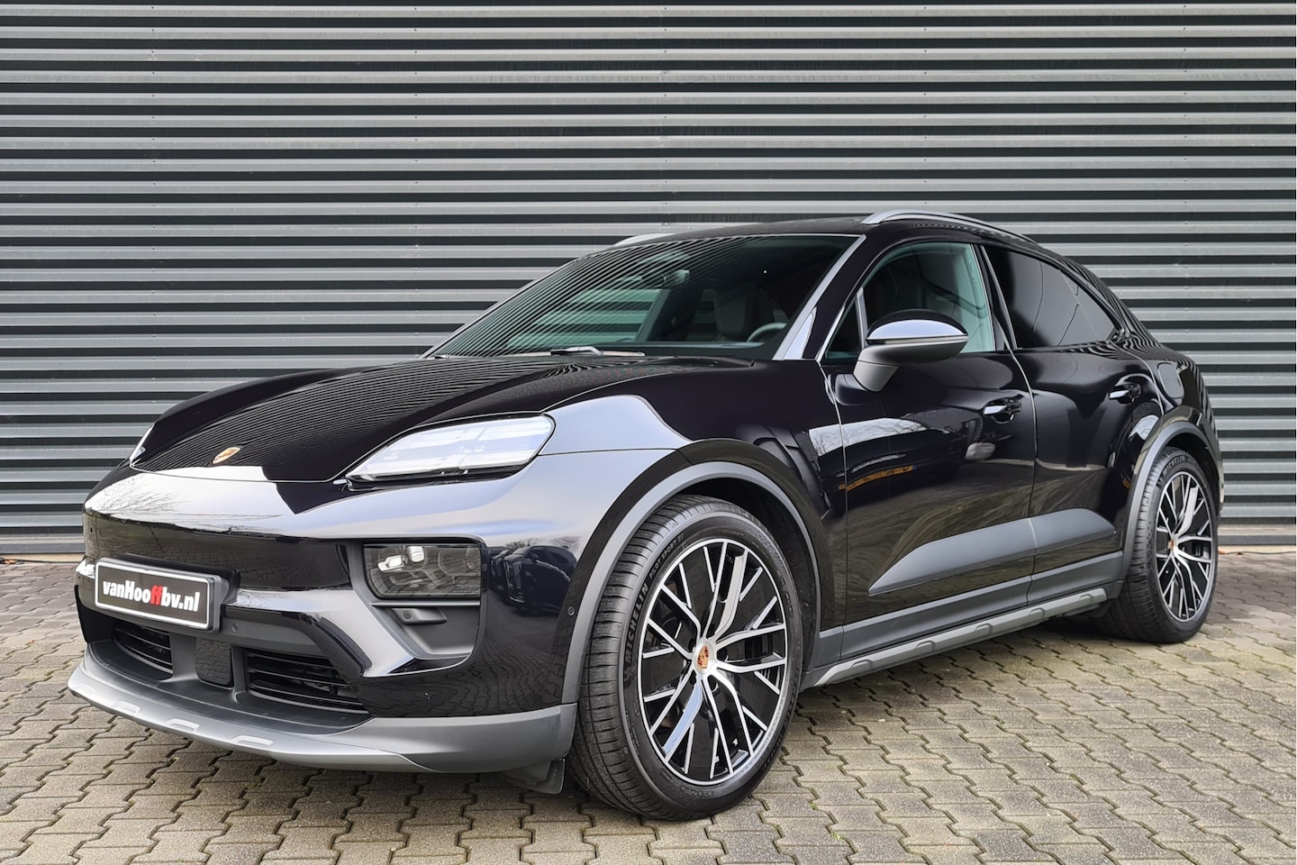 Porsche Macan - 4 -Pano-BOSE-Luchtvering-Achterassturing - AutoWereld.nl