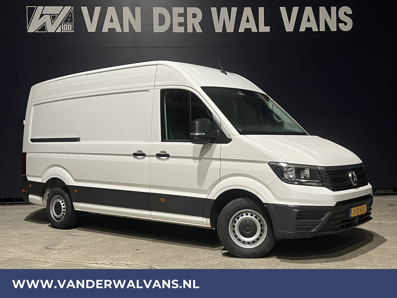 Volkswagen Crafter - 2.0 TDI 141pk L3H3 L2H2 Euro6 Airco | Camera | Apple Carplay Android Auto, Cruisecontrol - AutoWereld.nl