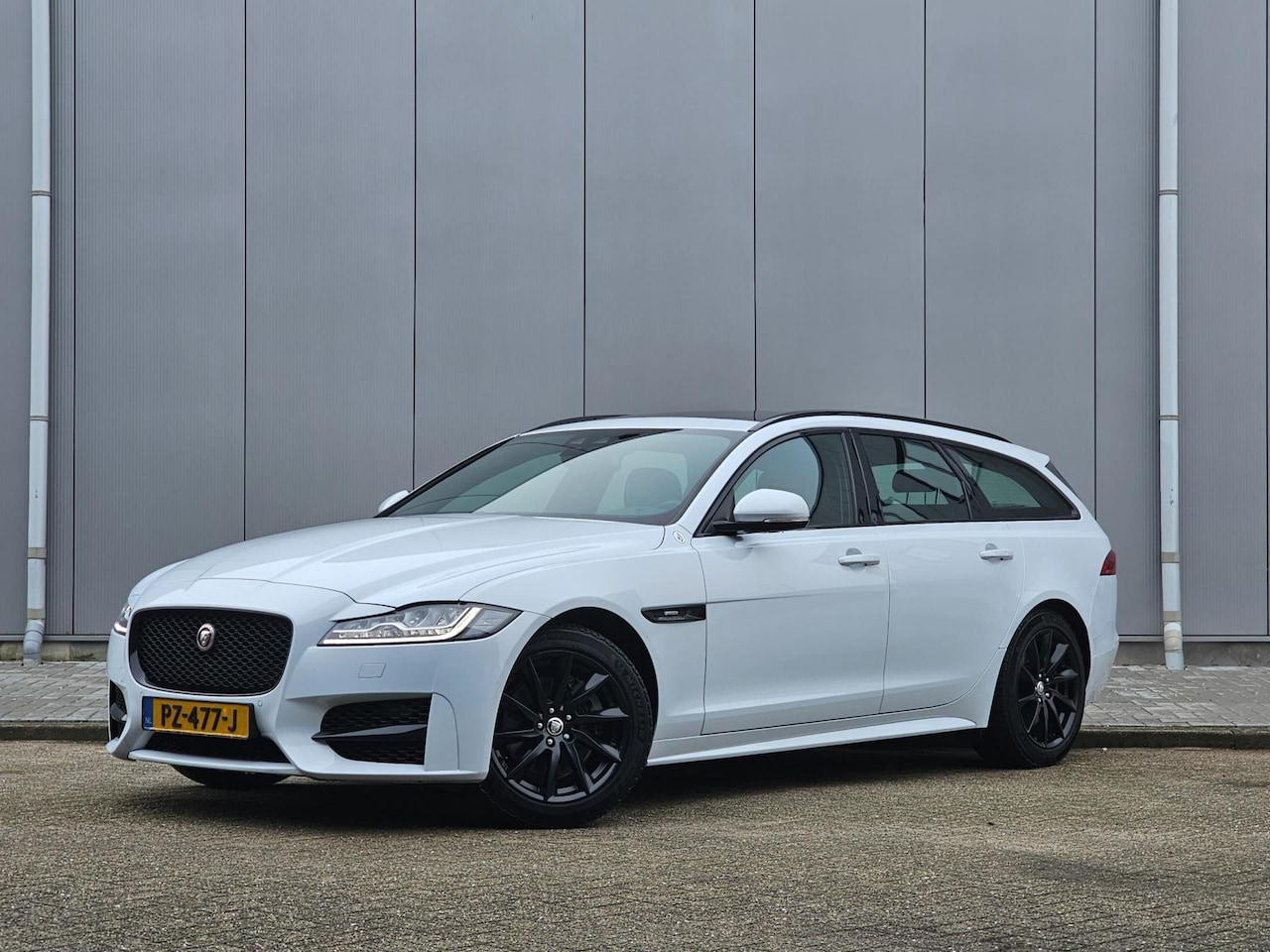 Jaguar XF Sportbrake - 2.0d 180pk AUT. Portfolio R-Sport |EX BPM|VOL OPTIES| Panorama|Leder|Navi|Camera|FULL LED| - AutoWereld.nl