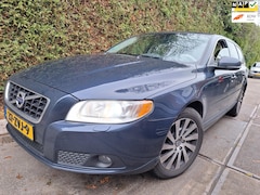 Volvo V70 - 2.0 D4 Limited Edition 5 Cilinder