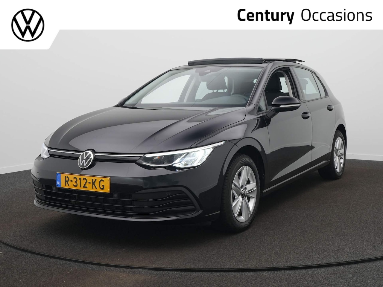 Volkswagen Golf - 1.0 TSI Life / Panodak / Sensoren / Climate / Sfeerverlichting / Adap. cruise - AutoWereld.nl