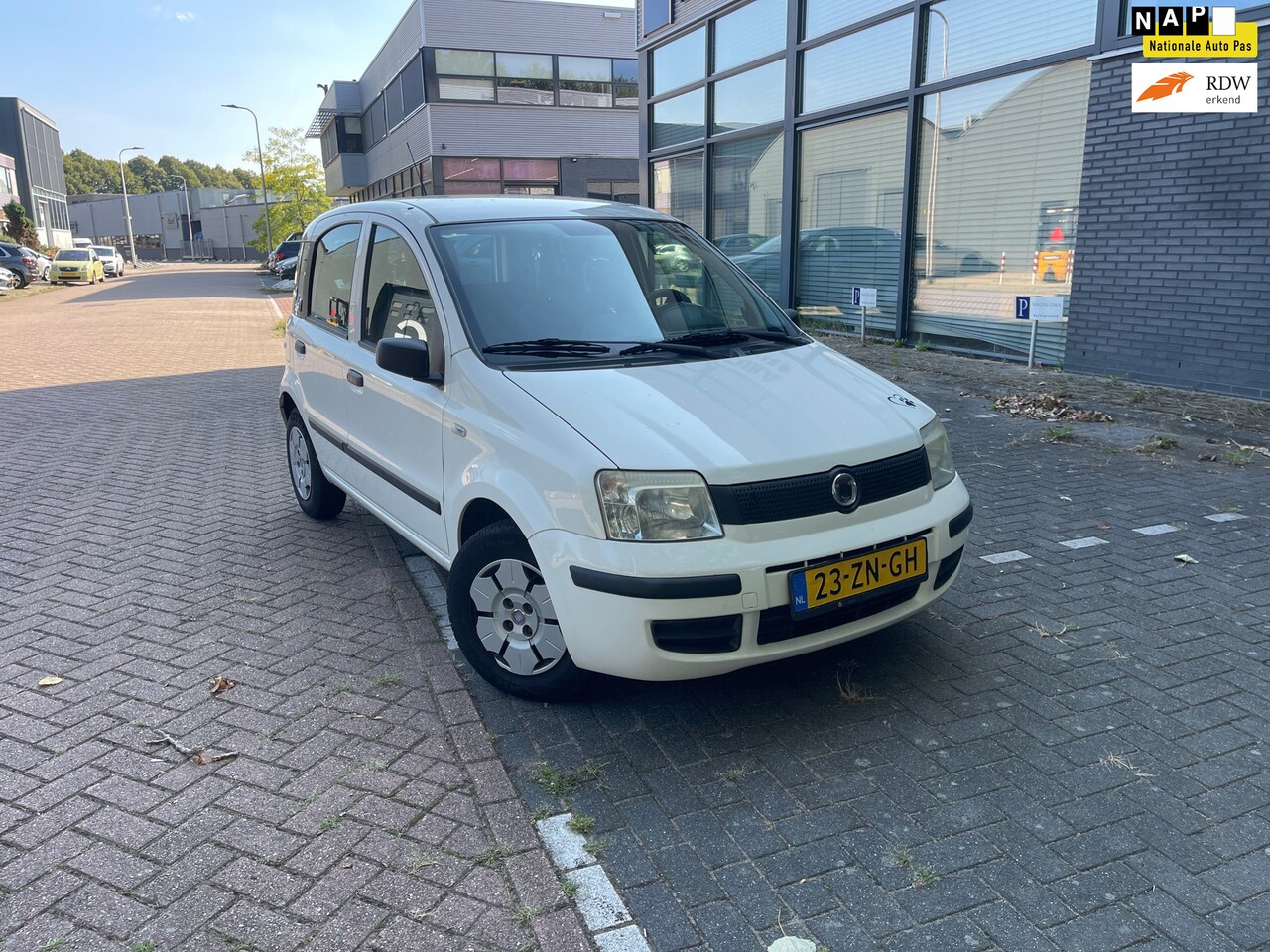 Fiat Panda - 1.1 Active 5 Dr APK 2025 Volledig onderhouden - AutoWereld.nl