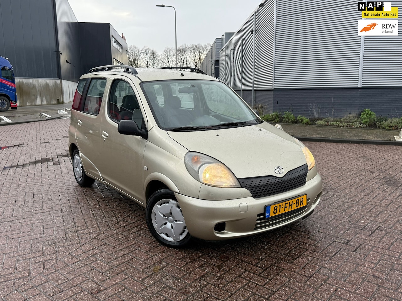 Toyota Yaris Verso - 1.3-16V VVT-i Luna AUTOMAAT 5DR - AutoWereld.nl