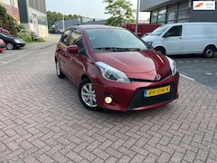 Toyota Yaris - 1.5 Full Hybrid Aspiration AUTOMAAT CLIMA Stoelverwarming