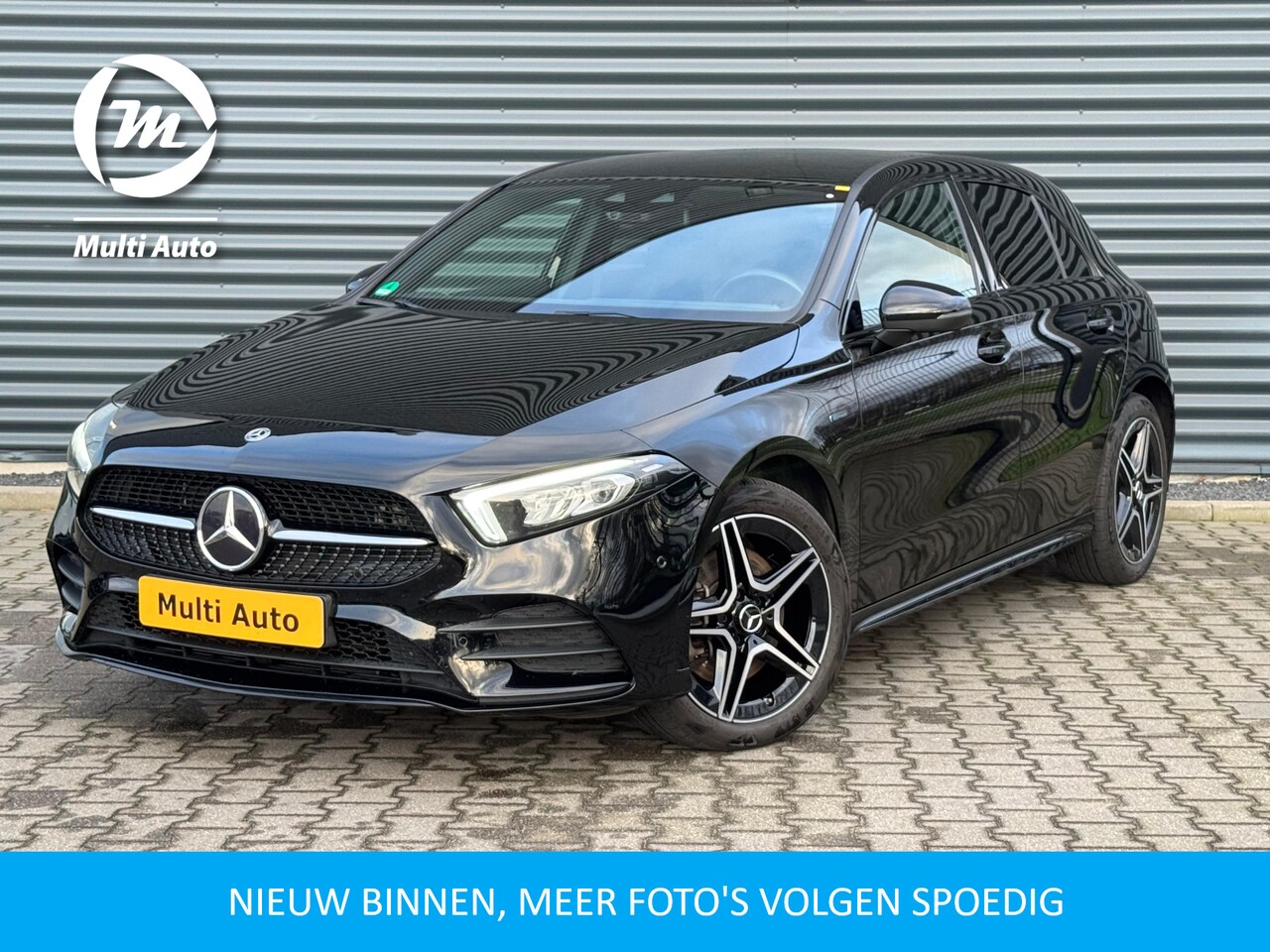 Mercedes-Benz A-klasse - 250 e AMG Night Edition Plug In Hybrid PHEV | Camera | Sfeerverlichting | Apple Carplay | - AutoWereld.nl