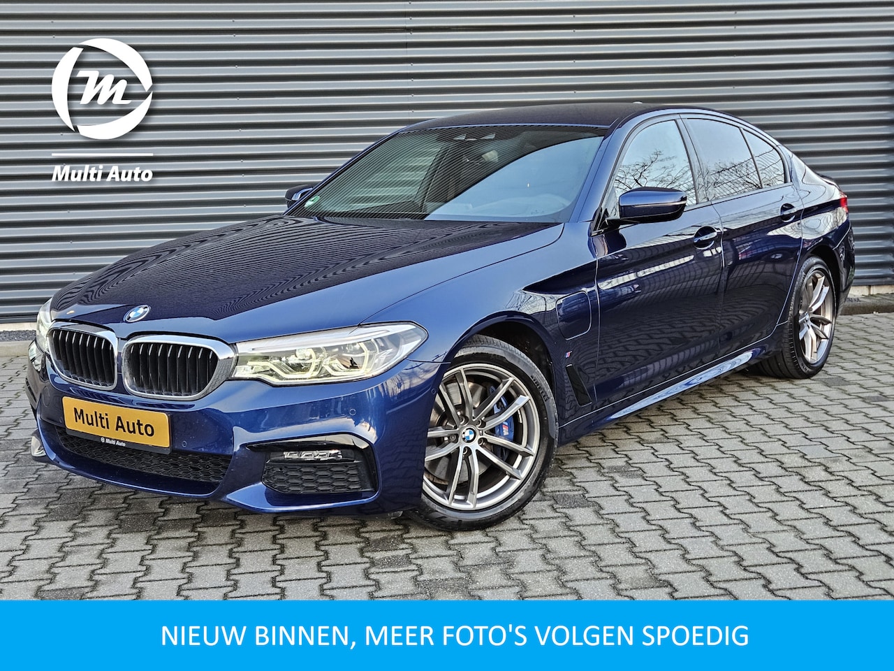 BMW 5-serie - 530e M Sport Plug In Hybrid Dealer O.H PHEV | Lederen Sportstoelen | Head Up | Harman Kard - AutoWereld.nl