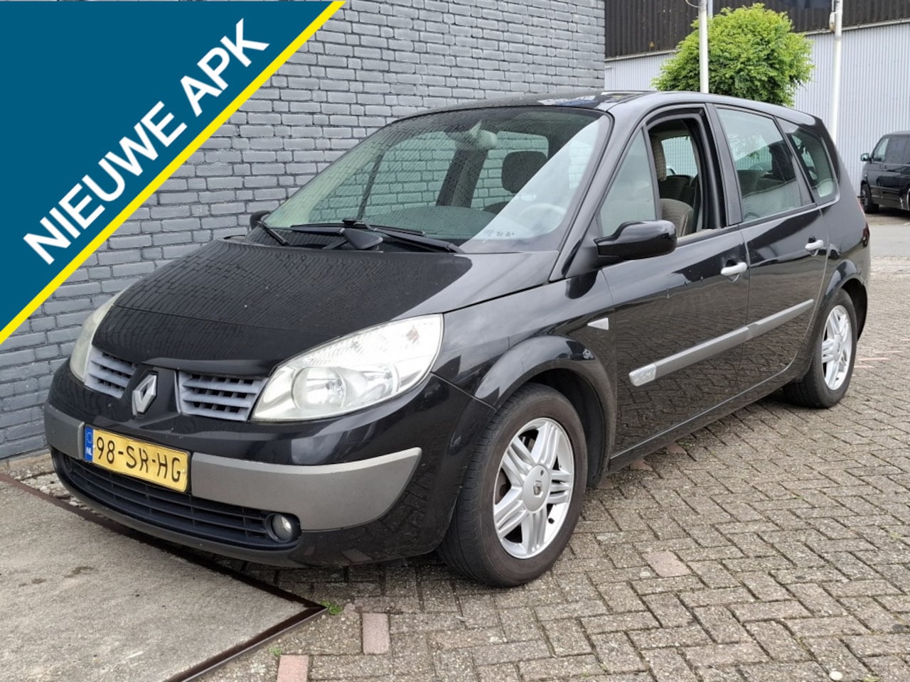 Renault Grand Scénic - 2.0-16V Priv.Luxe Pano 7-pers Nw APK - AutoWereld.nl