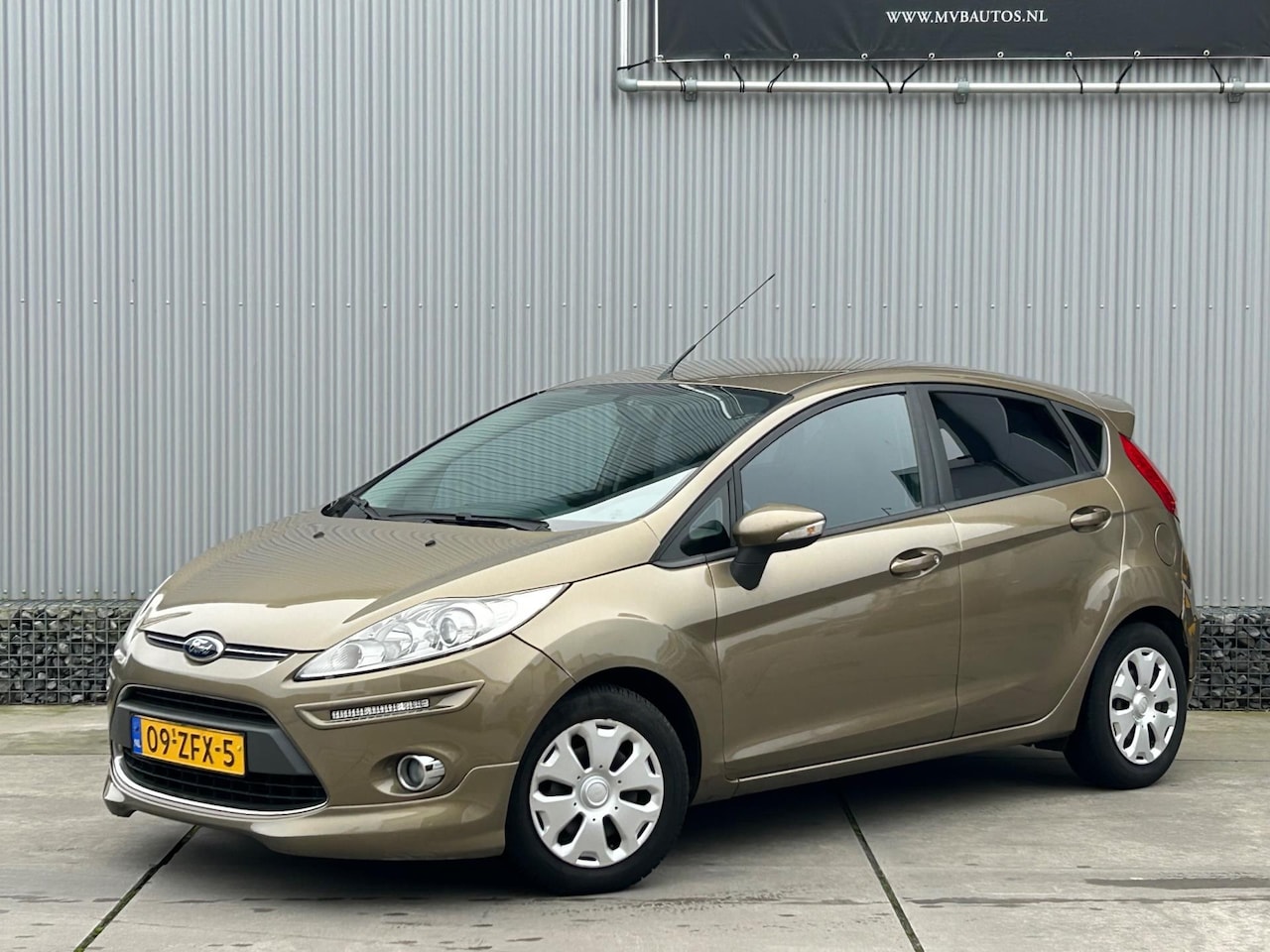 Ford Fiesta - 1.6 TDCi ECOnetic Trend 1.6 TDCi ECOnetic Trend, Airco, Cruise, 5 deurs, NAP - AutoWereld.nl