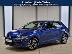 Volkswagen Polo - 1.0 TSI Life DSG 96pk | Sensoren v + a | Camera | Apple carplay