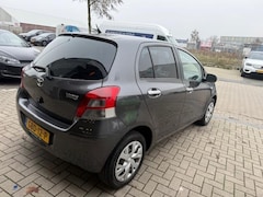 Toyota Yaris - 1.3 VVTi Comfort / 5 drs / Automatische Airco