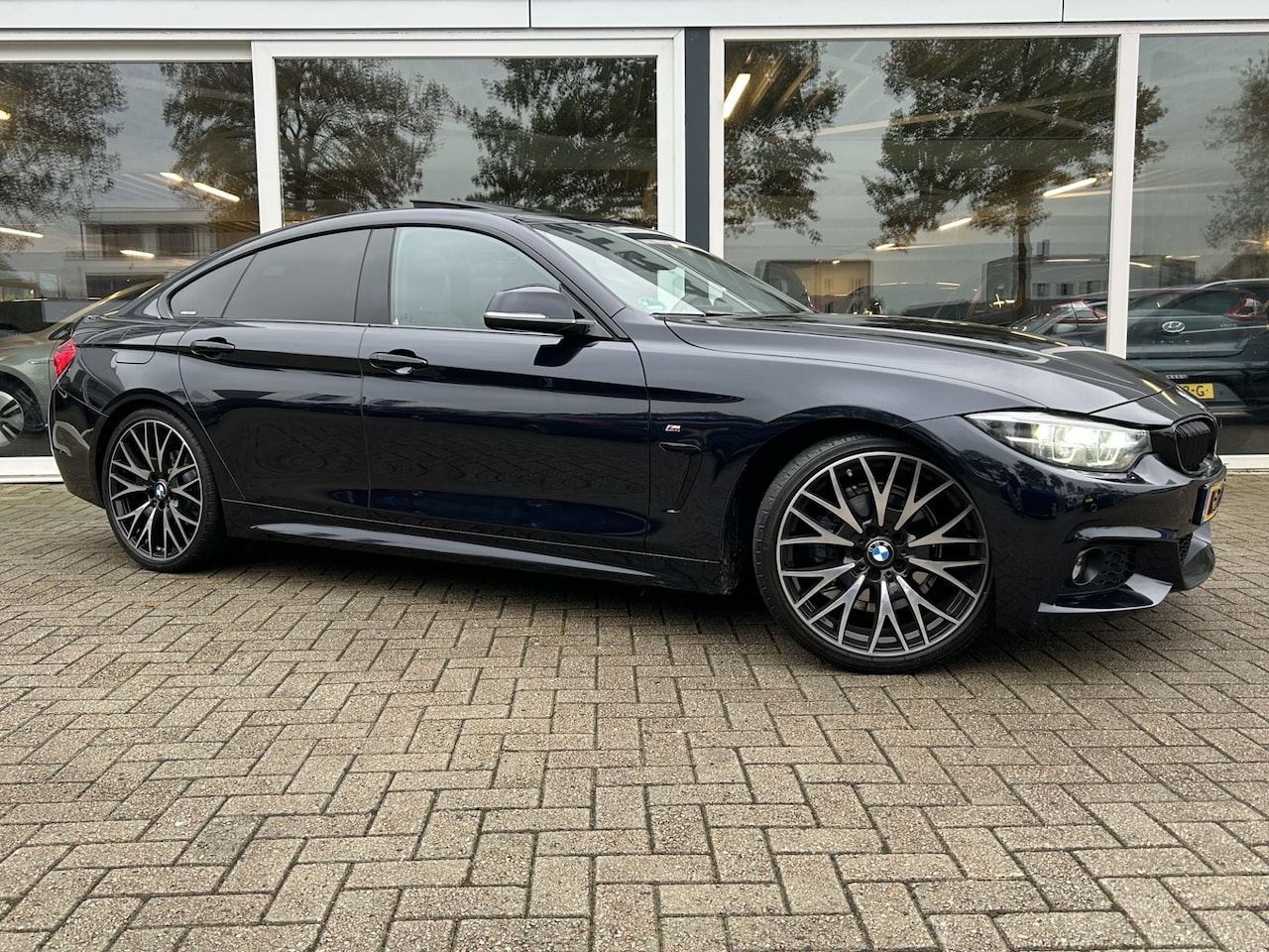 BMW 4-serie Gran Coupé - 420d High Executive 50% deal 12.475,- ACTIE M-pakket / Schuif-kanteldak / Leder / Sportsto - AutoWereld.nl