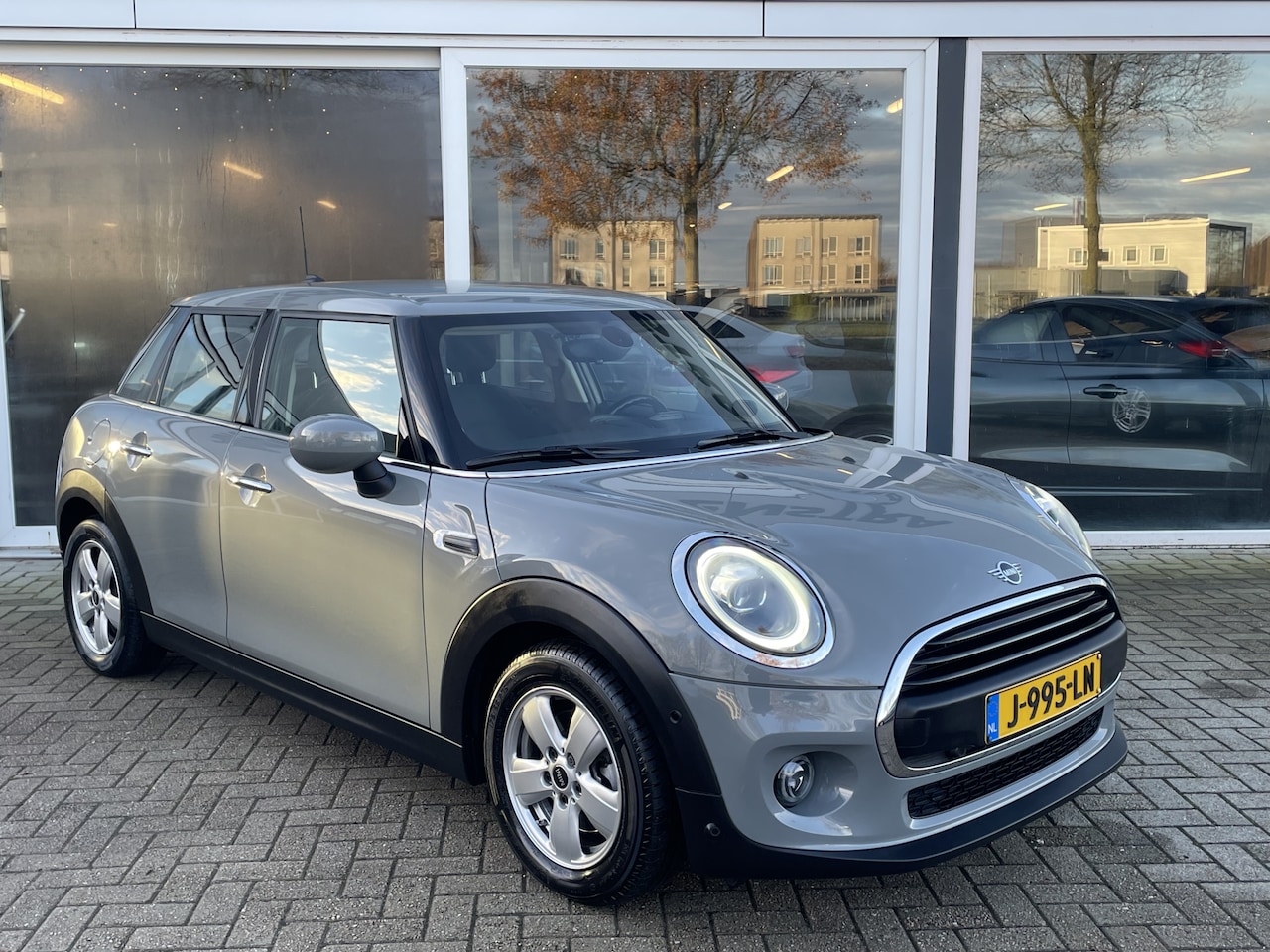 MINI One - Mini 1.5 Chili 50% deal 7.975,- ACTIE Harman Kardon / PDC Achter / Navi / Cruise / LED - AutoWereld.nl