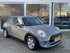 MINI One - 1.5 Chili 50% deal 7.975, - ACTIE Harman Kardon / PDC Achter / Navi / Cruise / LED