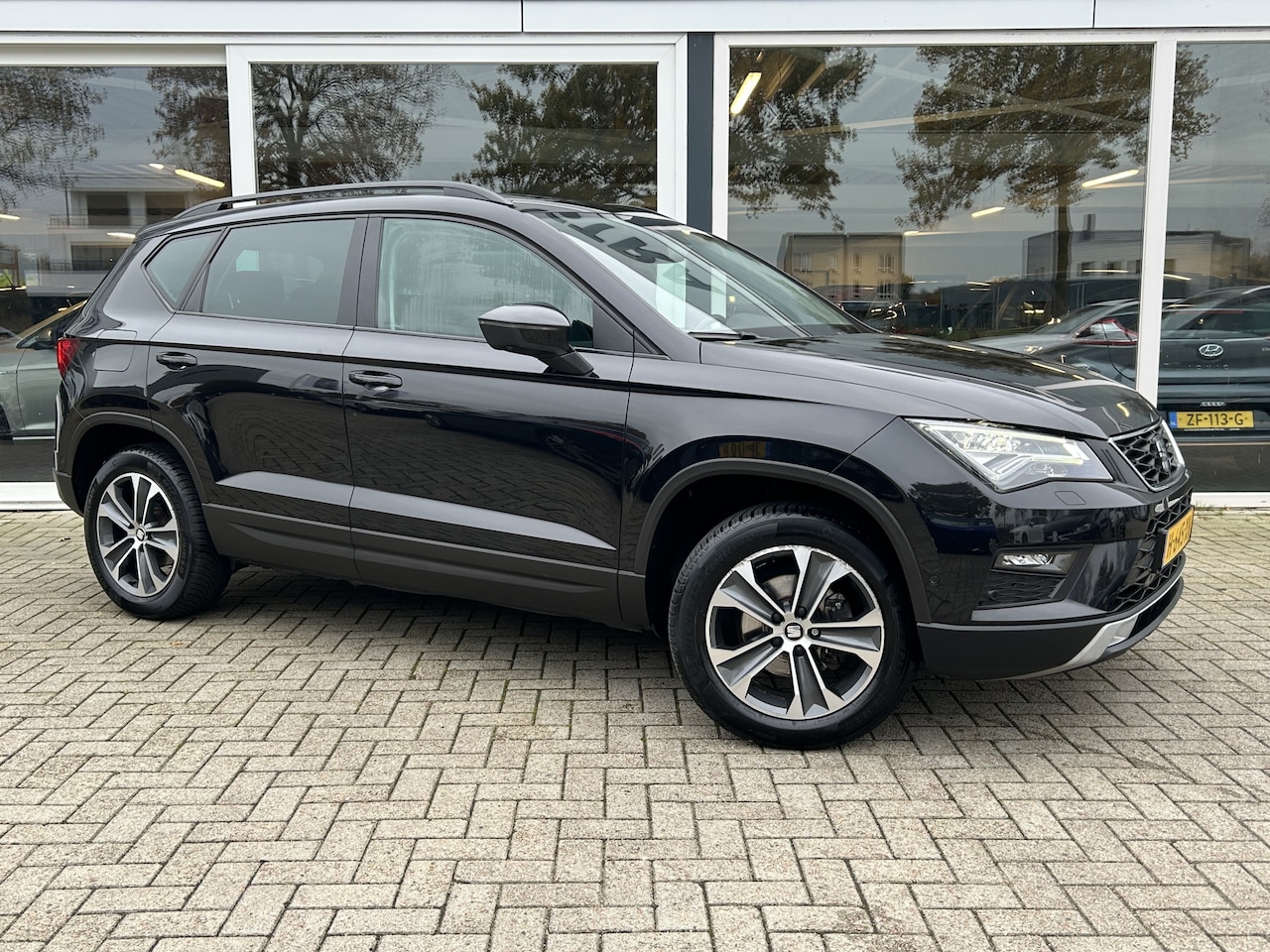 Seat Ateca - 1.5 TSI Style Business Intense 50% deal 9.975,- ACTIE Trekhaak / Camera / Virtual display - AutoWereld.nl