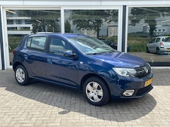 Dacia Sandero - 1.0 SCe Laureate 50% deal 3.975, - ACTIE Airco / DAB / LED