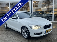 BMW 1-serie - 114i EDE Business 50% deal 4.225, - ACTIE LED / LMV / PDC achter / Cruise / Clima