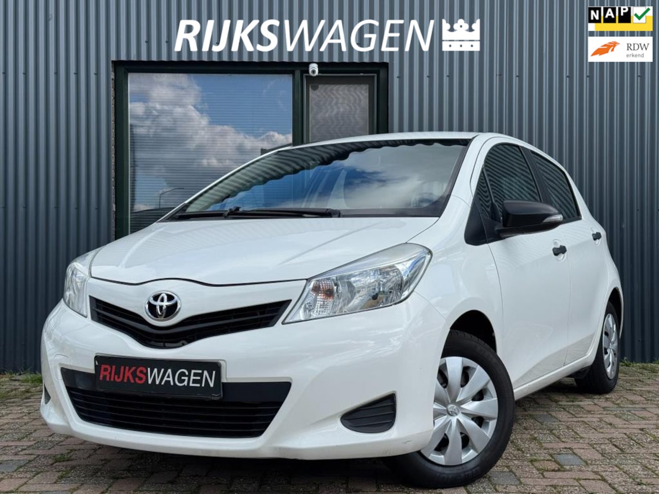 Toyota Yaris - 1.0 VVT-i Airco/elektrische ramen/APK - AutoWereld.nl