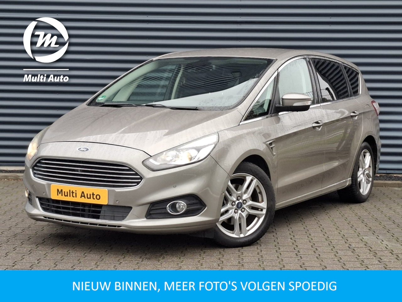 Ford S-Max - 2.0 Titanium 241pk | Trekhaak Afneembaar | Navigatie | Camera | Cruise Control | DAB | Cli - AutoWereld.nl