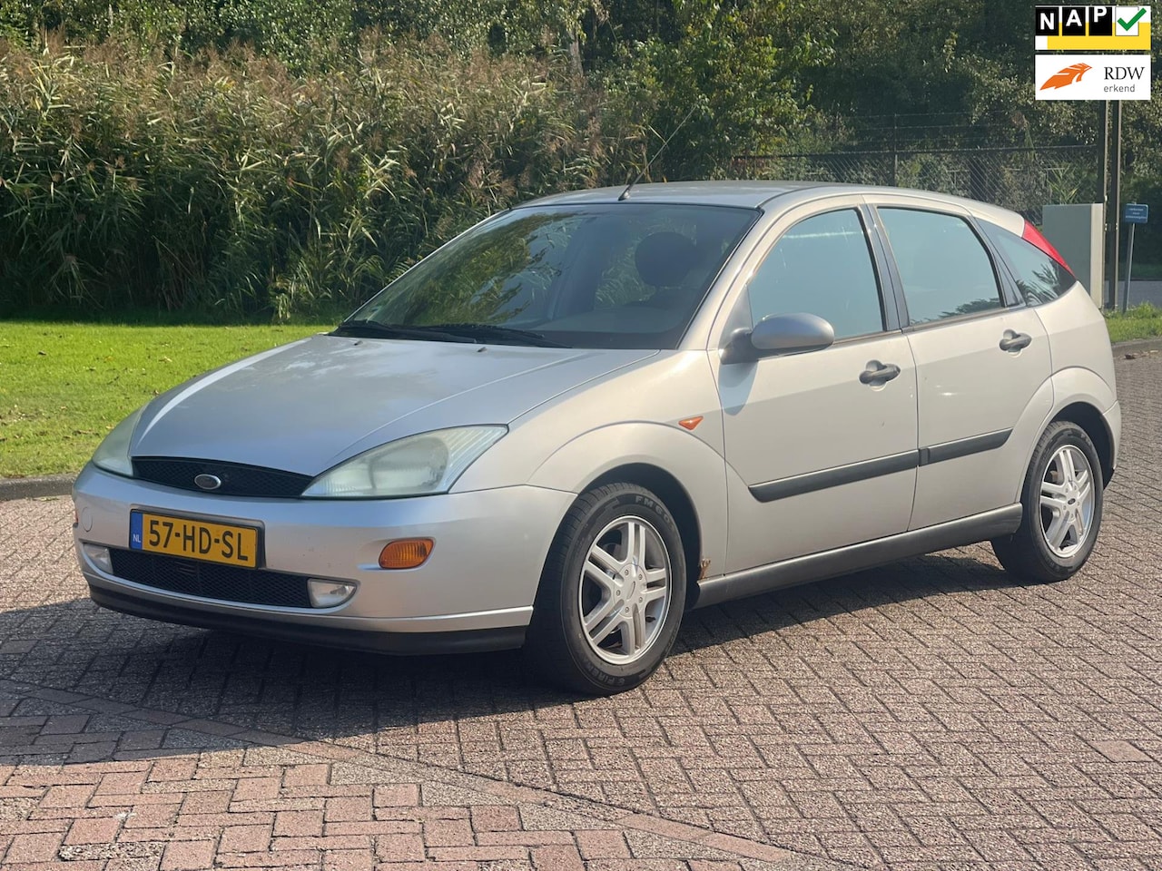 Ford Focus - 1.6-16V Collection/APK TOT 15-02-2025 - AutoWereld.nl